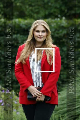 Den haag 16 juli 2021
Koninklijk fotouurtje met Koning Willem Alexander Koningin Maxima Prinses Amalia Alexia en Ariane in de tuin van Paleis Huis ten Bosch.