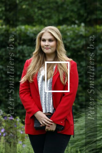 Den haag 16 juli 2021
Koninklijk fotouurtje met Koning Willem Alexander Koningin Maxima Prinses Amalia Alexia en Ariane in de tuin van Paleis Huis ten Bosch.