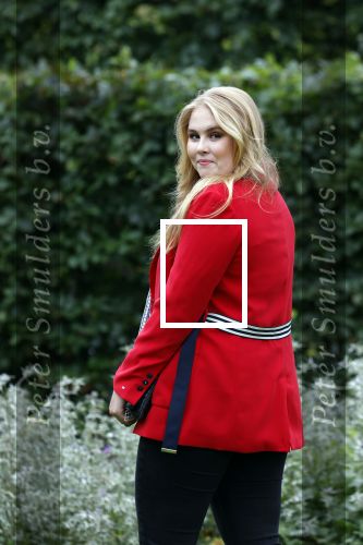 Den haag 16 juli 2021
Koninklijk fotouurtje met Koning Willem Alexander Koningin Maxima Prinses Amalia Alexia en Ariane in de tuin van Paleis Huis ten Bosch.