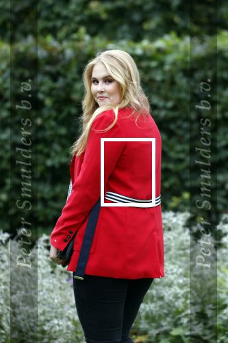 Den haag 16 juli 2021
Koninklijk fotouurtje met Koning Willem Alexander Koningin Maxima Prinses Amalia Alexia en Ariane in de tuin van Paleis Huis ten Bosch.