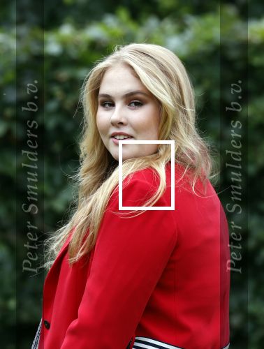Den haag 16 juli 2021
Koninklijk fotouurtje met Koning Willem Alexander Koningin Maxima Prinses Amalia Alexia en Ariane in de tuin van Paleis Huis ten Bosch.