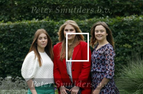 Den haag 16 juli 2021
Koninklijk fotouurtje met Koning Willem Alexander Koningin Maxima Prinses Amalia Alexia en Ariane in de tuin van Paleis Huis ten Bosch.