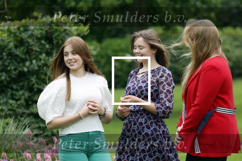Den haag 16 juli 2021
Koninklijk fotouurtje met Koning Willem Alexander Koningin Maxima Prinses Amalia Alexia en Ariane in de tuin van Paleis Huis ten Bosch.