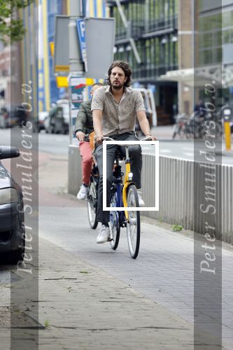 Amsterdam 6 juli 2021
Renze Klamer op een OV fiets in Amsterdam.