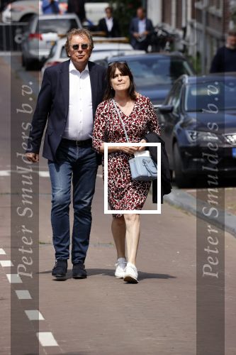 Amsterdam 22 juli 2021
Herdenkingsdienst van Peter R de Vries in Carre . Robert ten Brink en zijn vrouw Roos