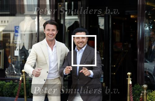 Amsterdam 21 juni 2021
Sander en Martijn Lusink voor hun winkel op de pc hooftstraat