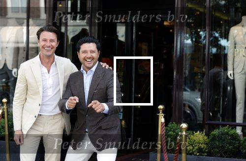 Amsterdam 21 juni 2021
Sander en Martijn Lusink voor hun winkel op de pc hooftstraat