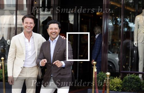 Amsterdam 21 juni 2021
Sander en Martijn Lusink voor hun winkel op de pc hooftstraat
