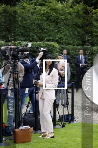 Den haag 16 juli 2021
Koninklijk fotouurtje met Koning Willem Alexander Koningin Maxima Prinses Amalia Alexia en Ariane in de tuin van Paleis Huis ten Bosch. Sandra Schuurhof