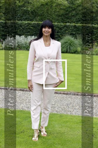 Den haag 16 juli 2021
Koninklijk fotouurtje met Koning Willem Alexander Koningin Maxima Prinses Amalia Alexia en Ariane in de tuin van Paleis Huis ten Bosch. Sandra Schuurhof