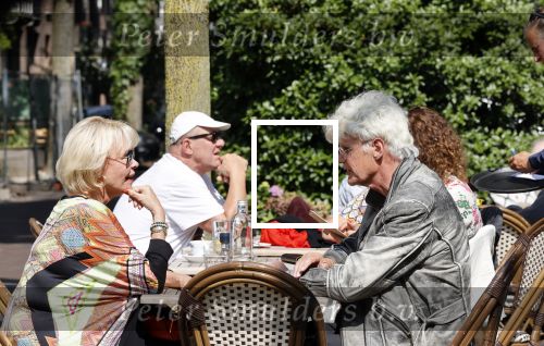 Amsterdam 23 juli 2021
Ad Visser en Sheila de Vries op terras samen in Amsterdam.
