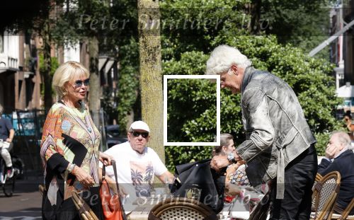 Amsterdam 23 juli 2021
Ad Visser en Sheila de Vries op terras samen in Amsterdam.