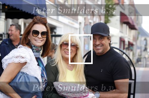 Alkmaar 7 juli 2021
Mary Borsato viert haar 76e verjaardag bij rstaurnt Pluim in Alkmaar.
Aanwezig marco Borsato met zijn vrouw Leontine , Armando Borsato met zijn vriendin en dochters . Silvana Borsato met haar dochter . Ook Senna is erbij.
