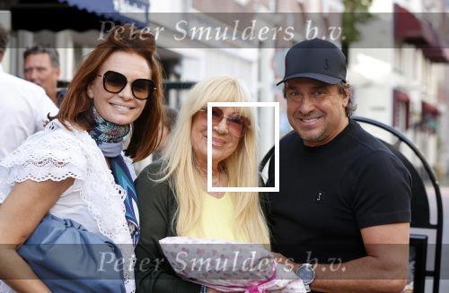 Alkmaar 7 juli 2021
Mary Borsato viert haar 76e verjaardag bij rstaurnt Pluim in Alkmaar.
Aanwezig marco Borsato met zijn vrouw Leontine , Armando Borsato met zijn vriendin en dochters . Silvana Borsato met haar dochter . Ook Senna is erbij.