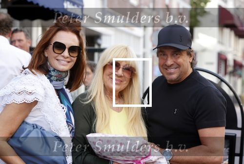 Alkmaar 7 juli 2021
Mary Borsato viert haar 76e verjaardag bij rstaurnt Pluim in Alkmaar.
Aanwezig marco Borsato met zijn vrouw Leontine , Armando Borsato met zijn vriendin en dochters . Silvana Borsato met haar dochter . Ook Senna is erbij.