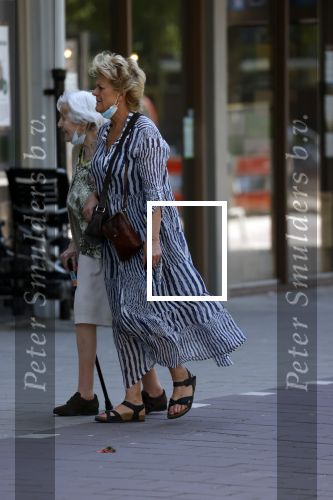 Amsterdam 14 juni 2021
Simone Kleinsma doet boodschappen met ....