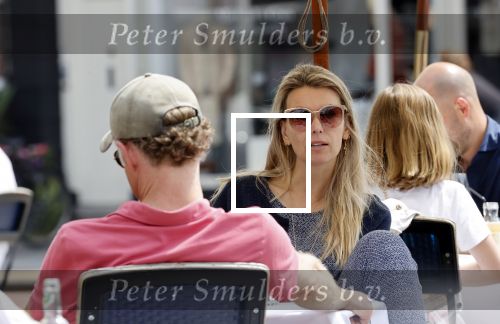 Amsterdam 10 juli 2021
Onno Aerden op terras bij George met zijn vrouw Susan Smit