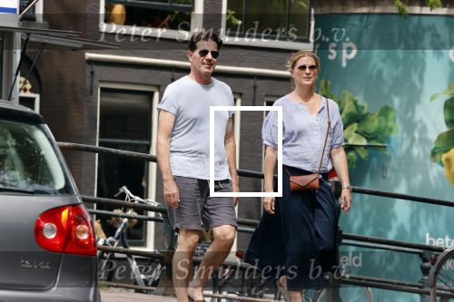 Amsterdam 17 juni 2021
Twan Huys met zijn vrouw in het centrum van Amsterdam