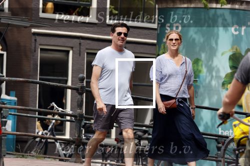 Amsterdam 17 juni 2021
Twan Huys met zijn vrouw in het centrum van Amsterdam