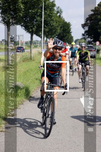 Zevenhuizen 4 juli 2021
Leontien v Moorsel Wendy v Dijk en Anouk Smulders gaan met 500 vrouwen de Amstel Gold race rijden . Vandaag was er een training . Ook Michael Zijlaard en zijn broer Ron reden mee.