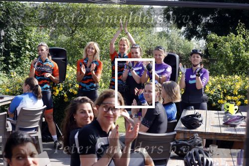 Zevenhuizen 4 juli 2021
Leontien v Moorsel Wendy v Dijk en Anouk Smulders gaan met 500 vrouwen de Amstel Gold race rijden . Vandaag was er een training . Ook Michael Zijlaard en zijn broer Ron reden mee.