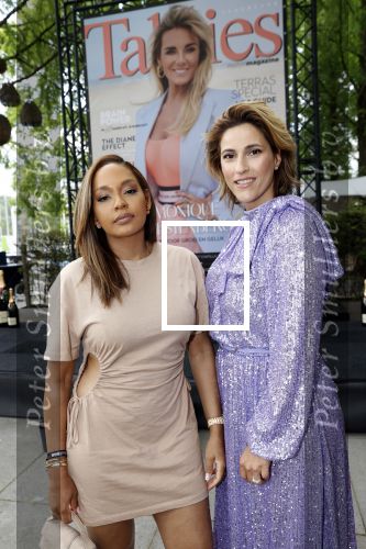 Amsterdam 8 juli 2021
Terras feestje van Talkies bij Strand zuid. Kristina Bozilovic en Winonah de Jong