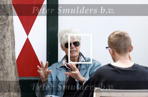 Laren 9 juli 2022
Ad Visser op terras en lopen door Laren
