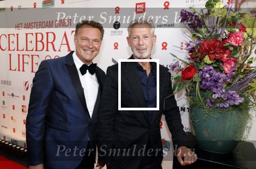 Amsterdam 25 juni 2022
Het damdiner tbv het aidsfonds wordt voor de 30e keer georganiseerd . Het vind dit jaar plaats in AFAS Live. Albert Verlinde en Onno Hoes