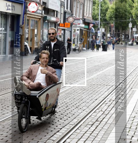 Amsterdam 3 juli 2022
Premiere Knor in Tuschinski.
Cast oa Alex Klaassen Henry v Loon en Jelka v Houten