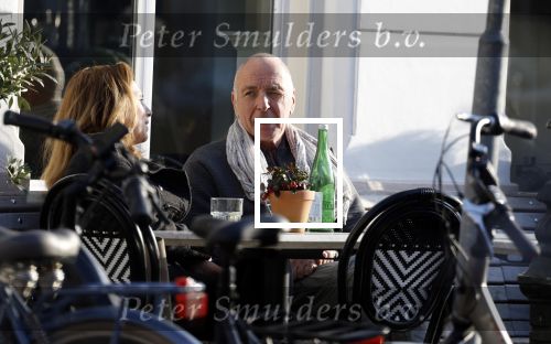 Weesp 15 maart 2022
Alfred v d Heuevl met Margreet Spijker op terras in het centrum van Weesp.