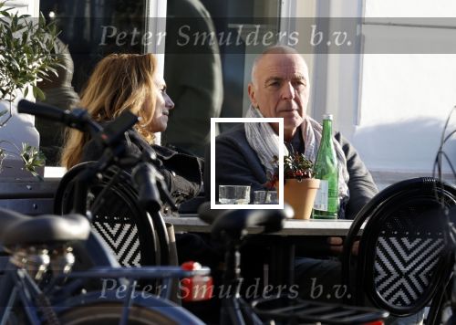 Weesp 15 maart 2022
Alfred v d Heuevl met Marleen Spijker  op terras in het centrum van Weesp.