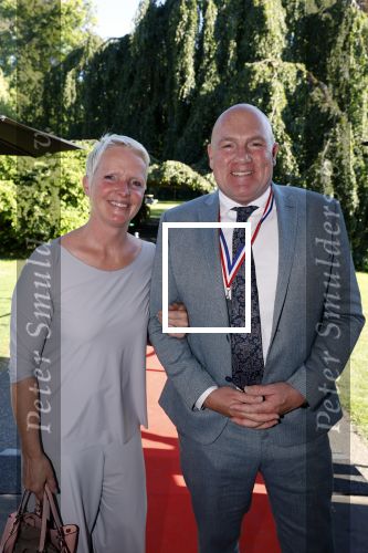Haarzuilens 22 juni 2022
Haringparty bij kasteel de Haar in Haarzuilens .
Andre Kuipers met zijn vrouw