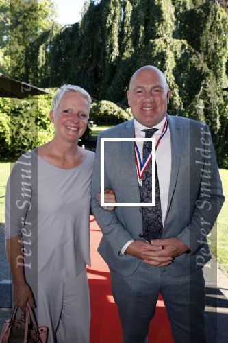 Haarzuilens 22 juni 2022
Haringparty bij kasteel de Haar in Haarzuilens .
Andre Kuipers met zijn vrouw