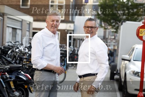 Amsterdam 19 juli 2022
Laatste optreden Willeke Albertri in het concertgebouw. Binnenkomst gasten. Andre v Duin met partner Fernando Reyes