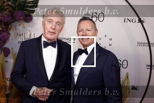 Amsterdam 30 juni 2022
60 jaar nationaal ballet in de stopera.
Andre v Duin met zijn vriend Fernando Reyes voor het eerst op de rode loper