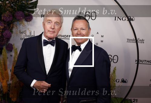 Amsterdam 30 juni 2022
60 jaar nationaal ballet in de stopera.
Andre v Duin met zijn vriend Fernando Reyes voor het eerst op de rode loper