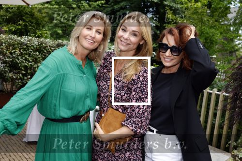 Amsterdam 14 juni 2022
 Presentatie shoeby kledinglijn van Lonneke Nooteboom bij Hotel Arena . Anouk Smulders Froukje de Both en Leontine Borsato