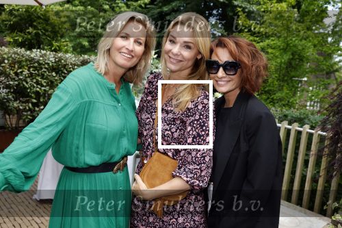 Amsterdam 14 juni 2022
 Presentatie shoeby kledinglijn van Lonneke Nooteboom bij Hotel Arena . Anouk Smulders Froukje de Both en Leontine Borsato