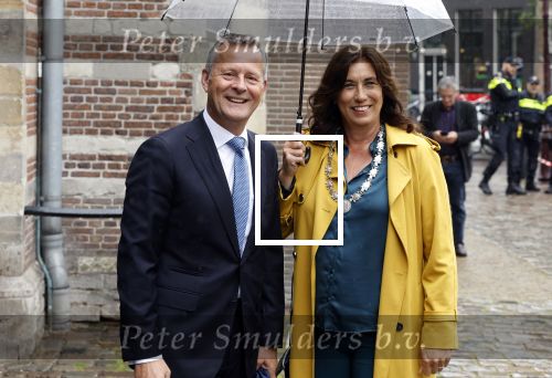 Amsterdam 8 juni 2022
Arthur v Dijk en Hester v Buren bij event Majoor Boshardt op de wallen . Ook koningin Maxima is aanwezig