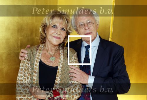 Den Haag 9 juni 202
Erica Terpstra krijgt een belangrijke onderscheiding uit handen van de Japanse Ambassadeur . Alles speelde zich af op de Japanse Ambassade in Den Haag. Astrid Engels met nieuwe partner