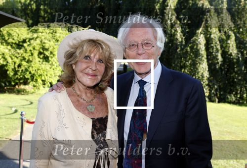 Haarzuilens 22 juni 2022
Haringparty bij kasteel de Haar in Haarzuilens .
Astrid Engels met partner