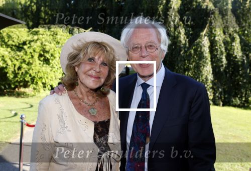 Haarzuilens 22 juni 2022
Haringparty bij kasteel de Haar in Haarzuilens .
Astrid Engels met partner