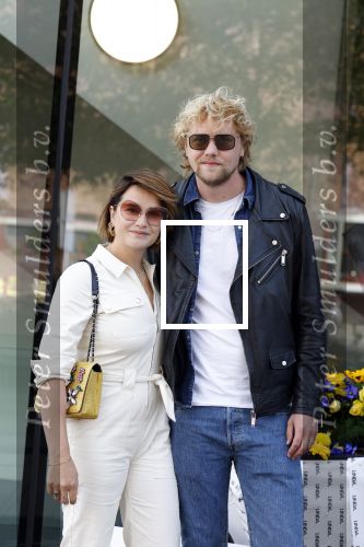 Amsterdam 14 juni 2022
Ontbijt georganisserd door Linda.nl en Victoria Koblenko met haar man Evgeniy Levchenko. Er is een aktie #bloemenvoorOekraine in het leven geroepen. Barbara Sloesen met nieuwe vriend Joost Hofman
