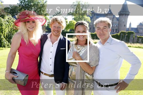 Haarzuilens 22 juni 2022
Haringparty bij kasteel de Haar in Haarzuilens .
Ben Woldring met partner