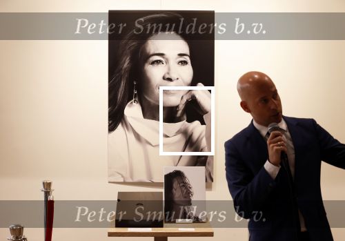 Hilversum 28 maart 2022
Presentatie boek en munt van Bibian Mentel. Haar man Edwin Spee kwam met zijn vriendin Mandy.