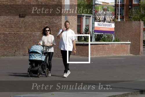 Amsterdam 14 juni 2022
Ontbijt georganisserd door Linda.nl en Victoria Koblenko met haar man Evgeniy Levchenko. Er is een aktie #bloemenvoorOekraine in het leven geroepen. Birgit Schuurman met vriend Sander v Haarlem achter kinderwagen