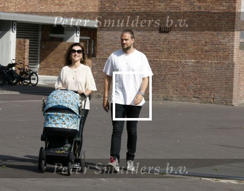 Amsterdam 14 juni 2022
Ontbijt georganisserd door Linda.nl en Victoria Koblenko met haar man Evgeniy Levchenko. Er is een aktie #bloemenvoorOekraine in het leven geroepen. Birgit Schuurman met vriend Sander v Haarlem achter kinderwagen