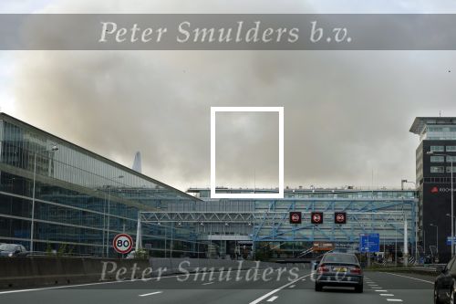 Amsterdam 8 juli 2022
Een grote uitslaande brand in de havens van Amsterdam . Mensen kreeg tot 4 maal toe een allert om binen te blijven.