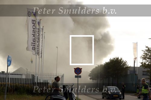 Amsterdam 8 juli 2022
Een grote uitslaande brand in de havens van Amsterdam . Mensen kreeg tot 4 maal toe een allert om binen te blijven.
