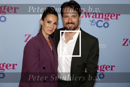 Amsterdam 25 juni 2022
Premiere zwanger en Co in Tuschinski . Chava voor in t Holt en partner Job Bovelander